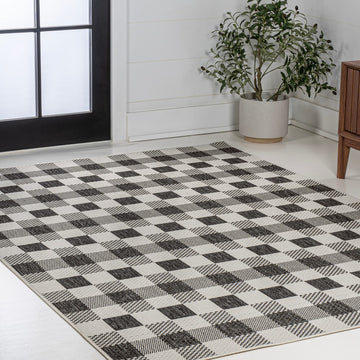 Darcy Traditional Geometric Bold Gingham Area Rug
